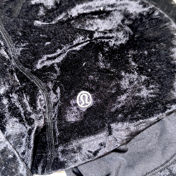 Lululemon All Aligned Mock Neck Crushed Velvet top Black special ed. sz. 12 NWT - Picture 13 of 13